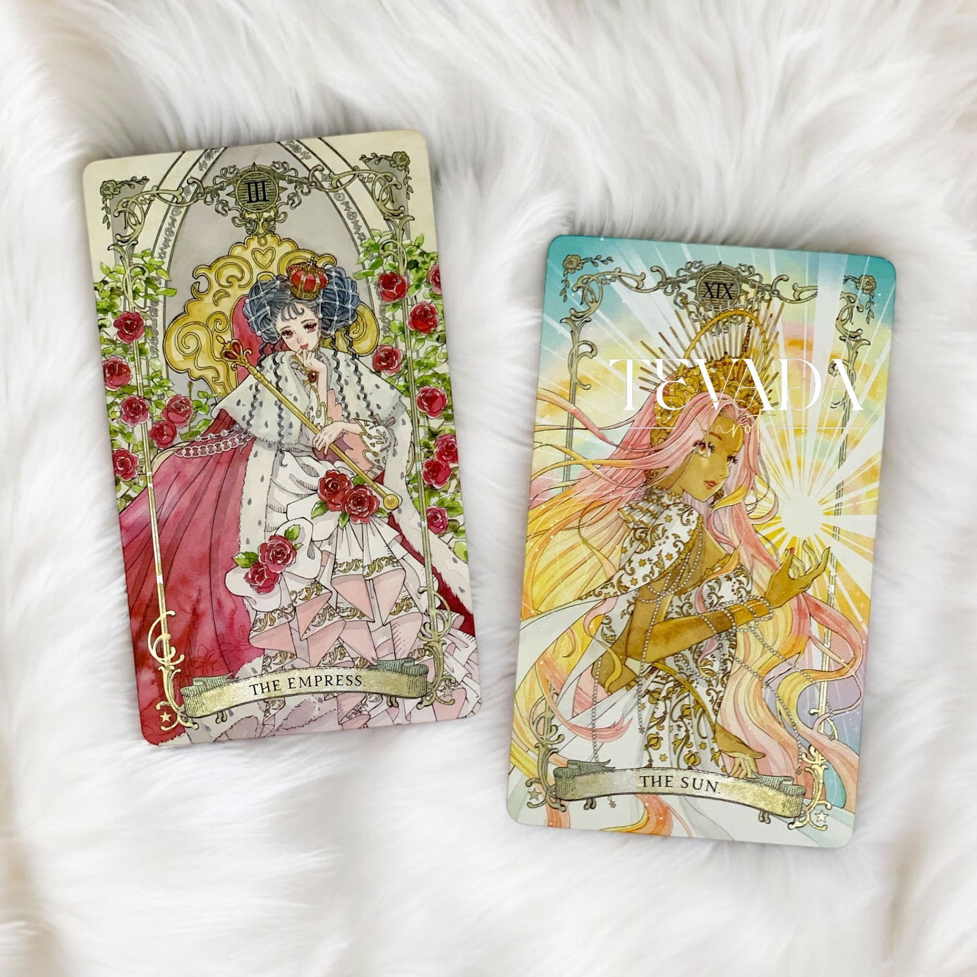 Débloquez la magie de la divination avec le Tarot Avalon Revelation DELUXE ! Ce jeu de 78 cartes présente de superbes aquarelles inspirées de la mythologique Avalon pour des conseils intuitifs et une croissance personnelle.