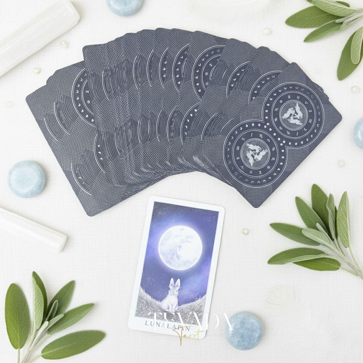 Lunalapin Rabbit Tarot caprichosas cartas de Tarot Indie de conejito de dibujos animados para la curación del niño interior y los rituales diarios.