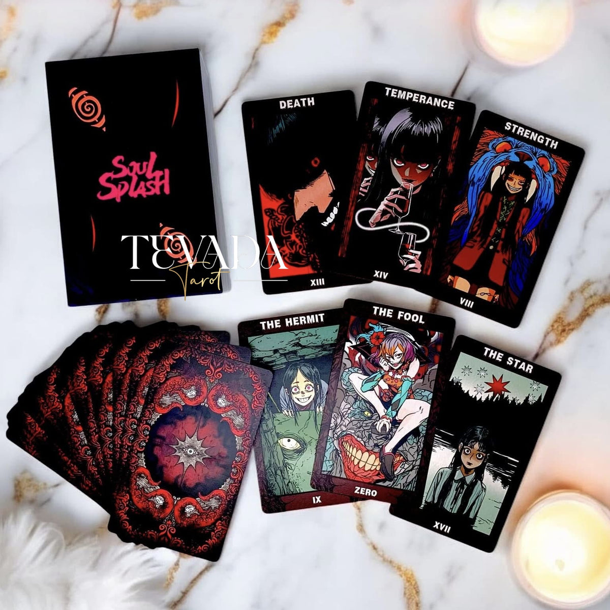 Explora el Soul Splash Tarot, una baraja de 82 cartas que combina el arte del cómic con una narración intuitiva. Enfréntate a los miedos, acepta la transformación y sumérgete en un mundo visualmente impresionante de magia y belleza grotesca.