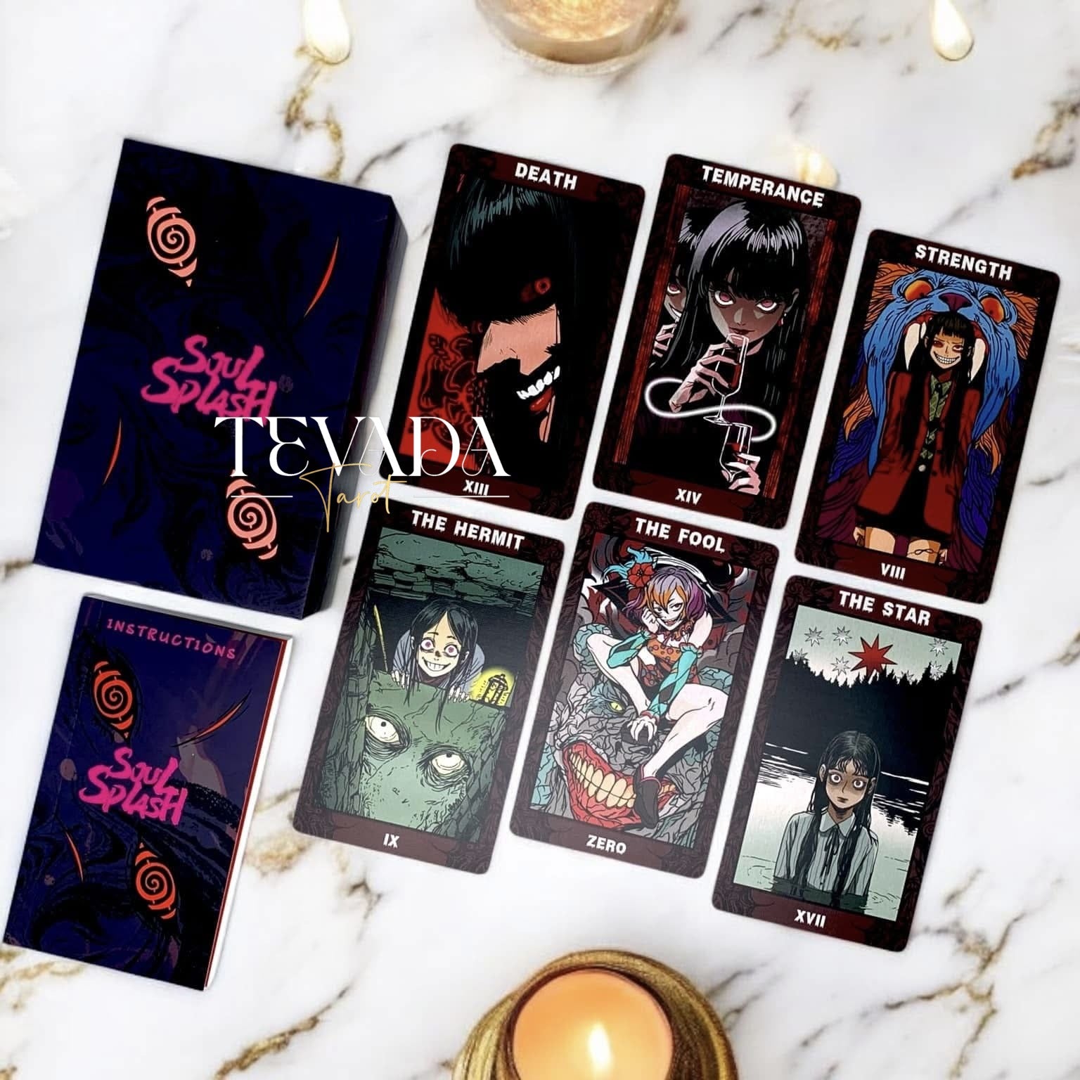 Explora el Soul Splash Tarot, una baraja de 82 cartas que combina el arte del cómic con una narración intuitiva. Enfréntate a los miedos, acepta la transformación y sumérgete en un mundo visualmente impresionante de magia y belleza grotesca.