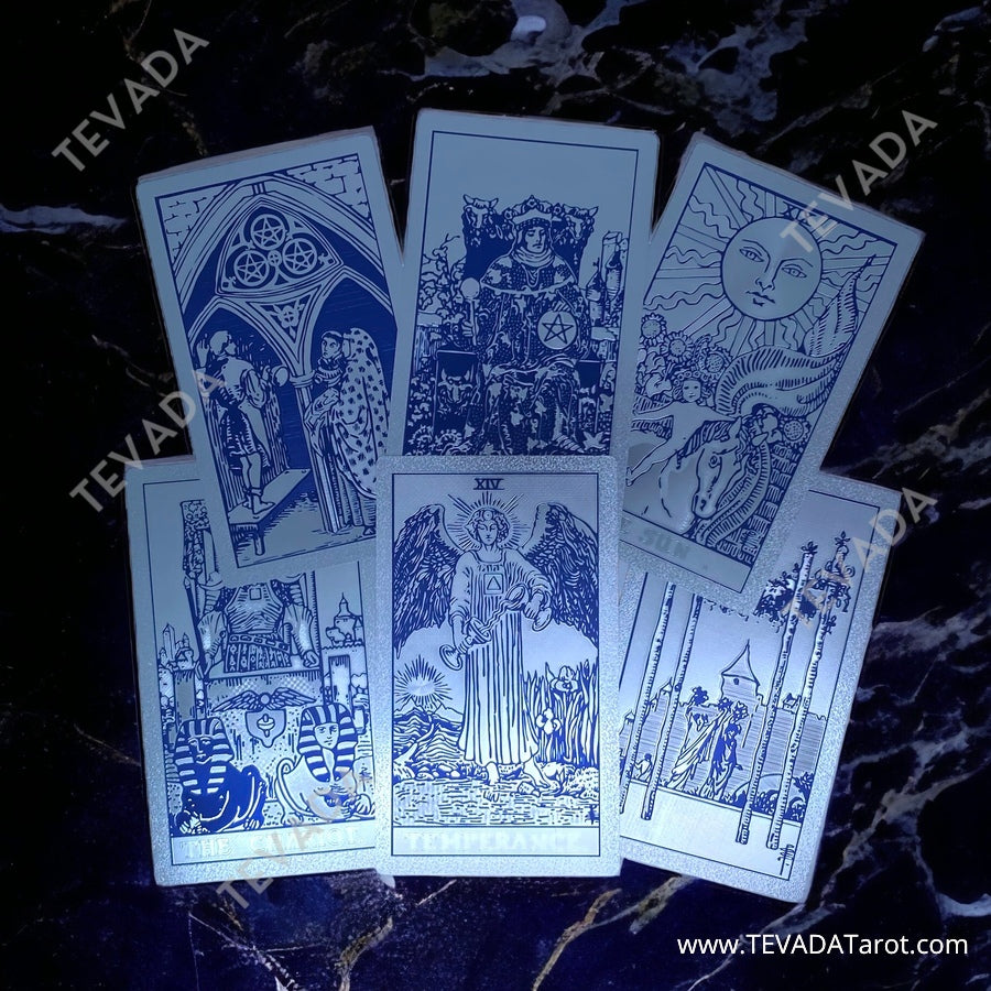 Immerse yourself in the mesmerizing world of The NEO Rider Tarot: MOONLIGHT. This artistic tarot deck awakens your intuition and guides you on a mystical journey of self-discovery.