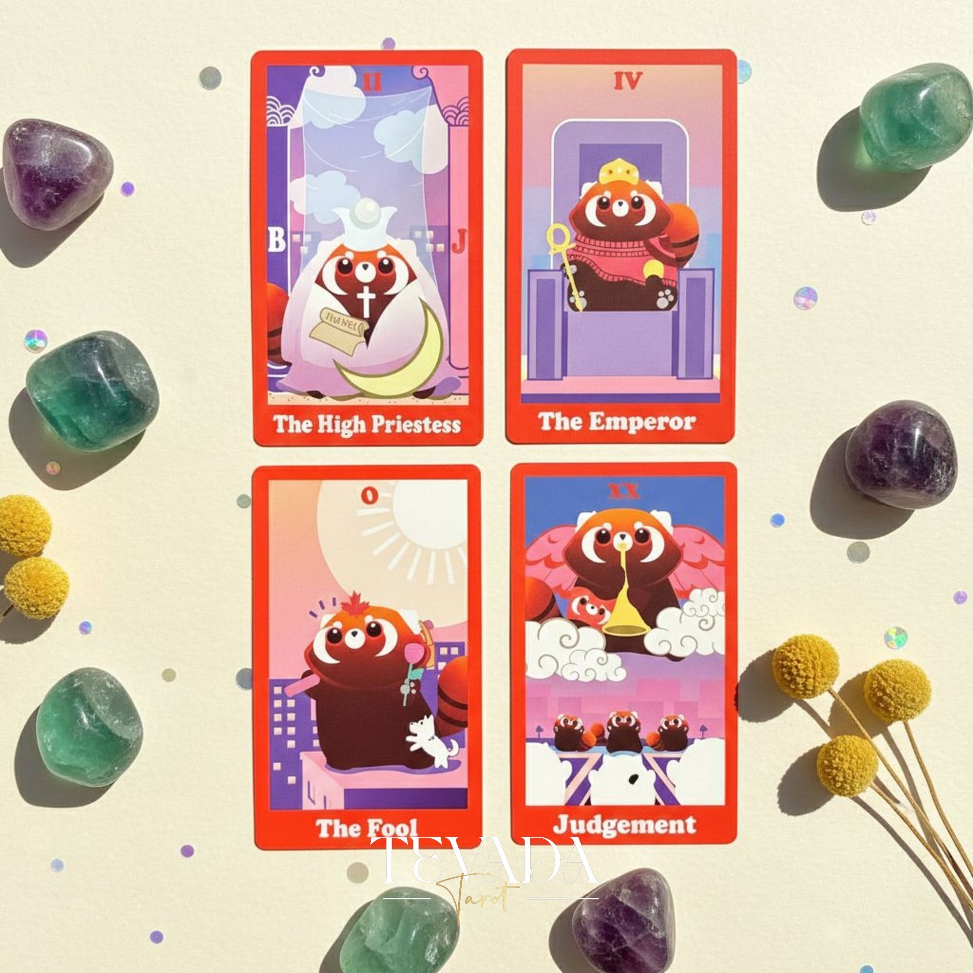 Le jeu de tarot indépendant de dessin animé mignon Red Panda Tarot avec des bords en feuille rouge pour la divination des débutants et le rituel quotidien.