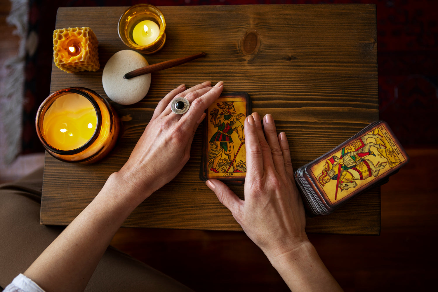 Reflecting Within: The Personal Lessons Tarot Cards Offer