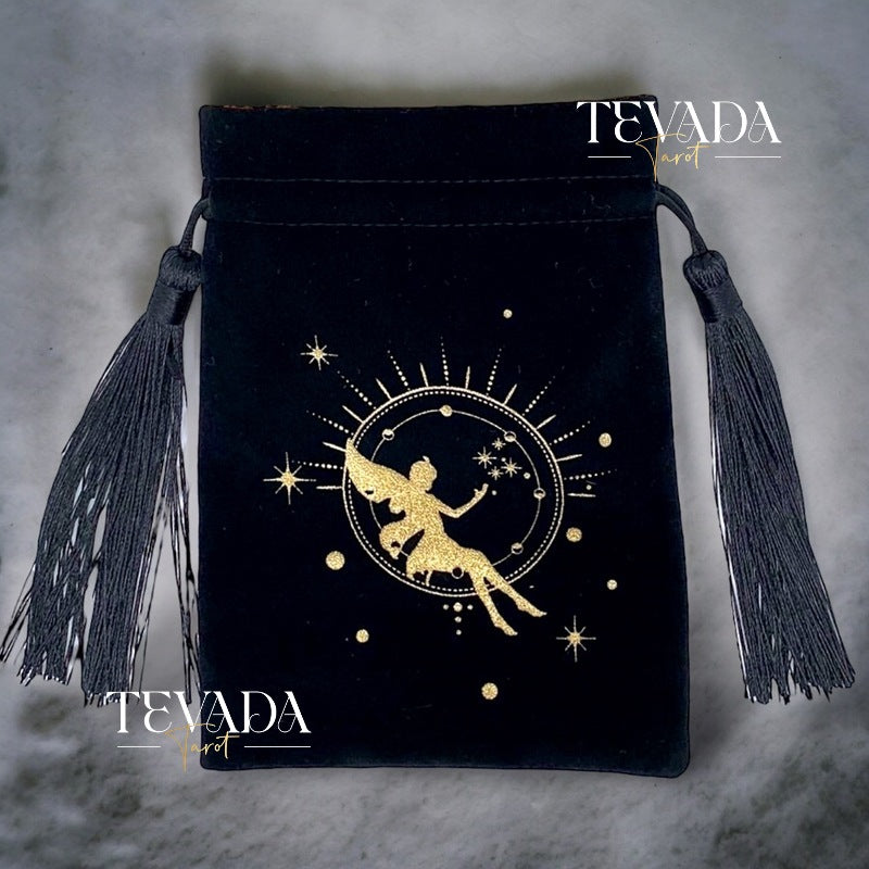 Secure and enchant your tarot cards with our Black Velvet Fairy Tarot Bag. Ideal for spiritual practitioners and tarot enthusiasts alike