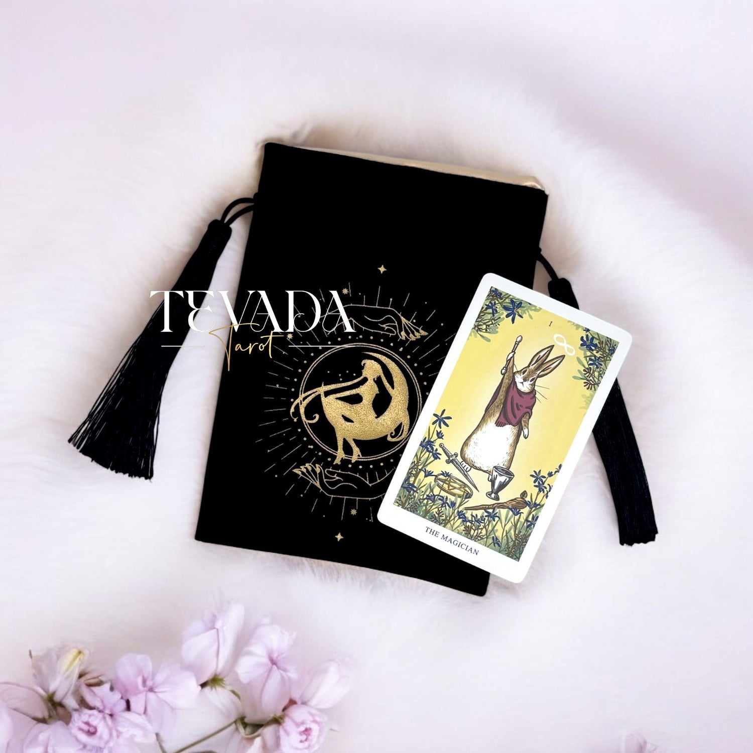 Secure and enchant your tarot cards with our Black Velvet Fairy Tarot Bag. Ideal for spiritual practitioners and tarot enthusiasts alike