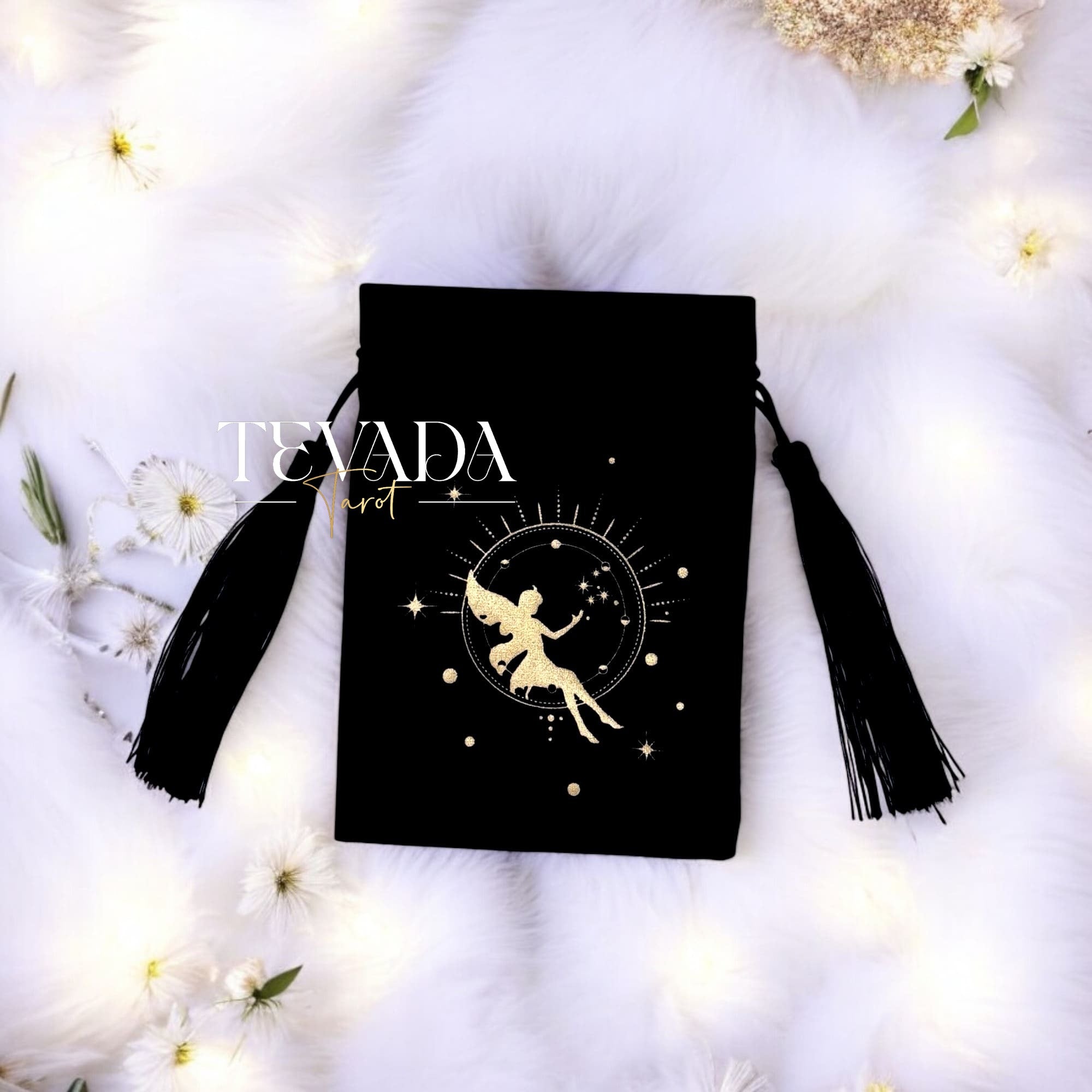 Secure and enchant your tarot cards with our Black Velvet Fairy Tarot Bag. Ideal for spiritual practitioners and tarot enthusiasts alike