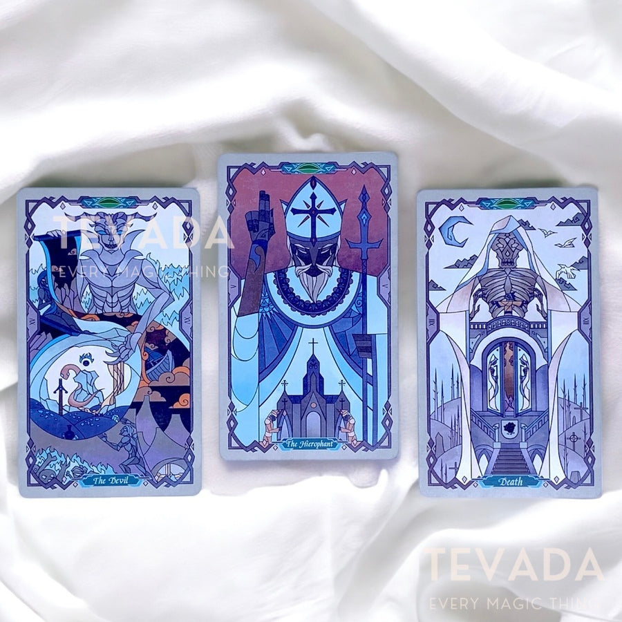 Unveil the mystique of Broken Mirror Tarot Mercury STANDARD – a deck echoing the Renaissance allure of mercury mirrors. Connect with history in every draw. Dive into your fascination now!