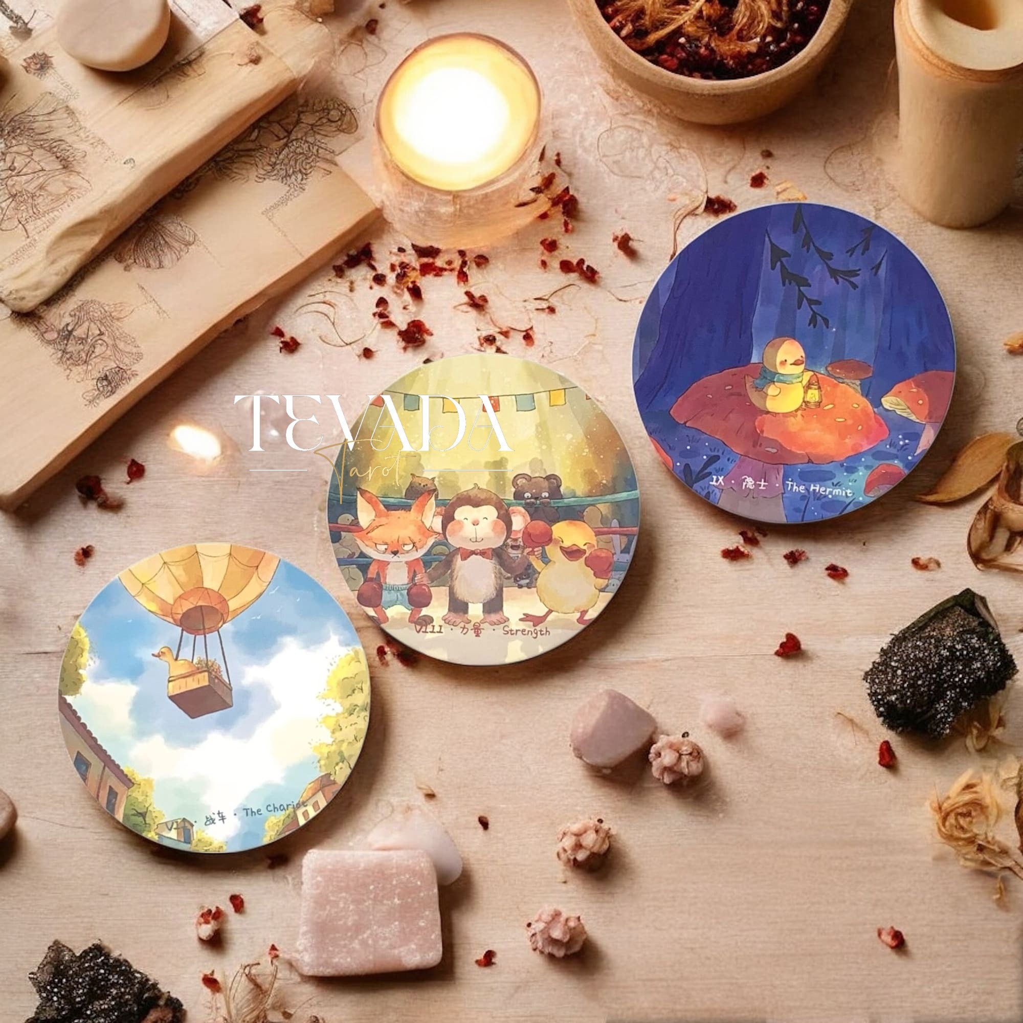 Découvrez le Cleo Duck Tarot, un jeu de 78 cartes contenant des conseils magiques et un art fantaisiste du canard. Parfait pour les lectures intuitives, la découverte de soi et la pratique joyeuse du tarot.