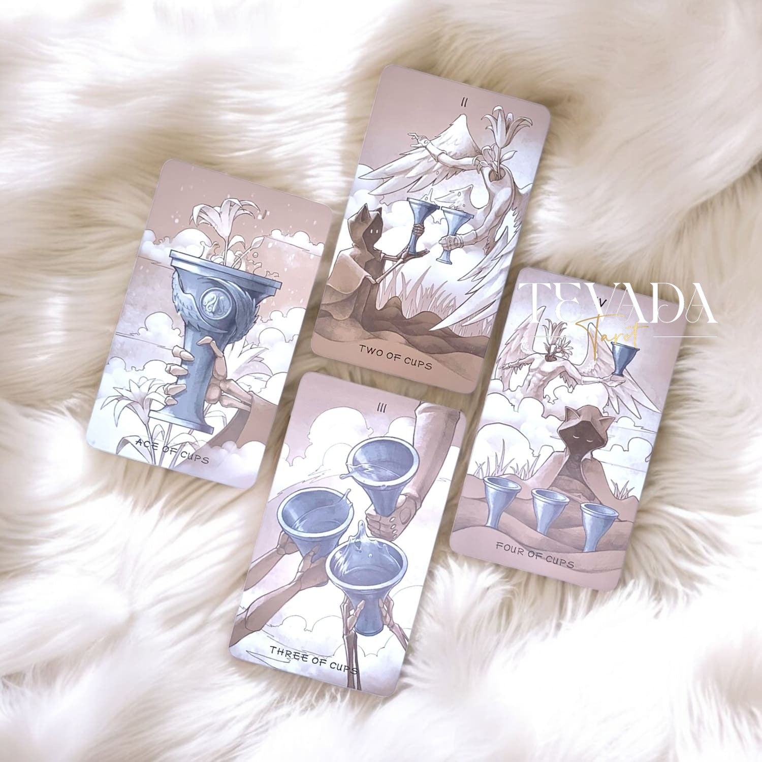 Descubre historias olvidadas a través del Tarot de Poesía Etérea DELUXE. Una baraja de 78 cartas en cálidos tonos tierra, perfecta para lecturas intuitivas y un autodescubrimiento conmovedor.