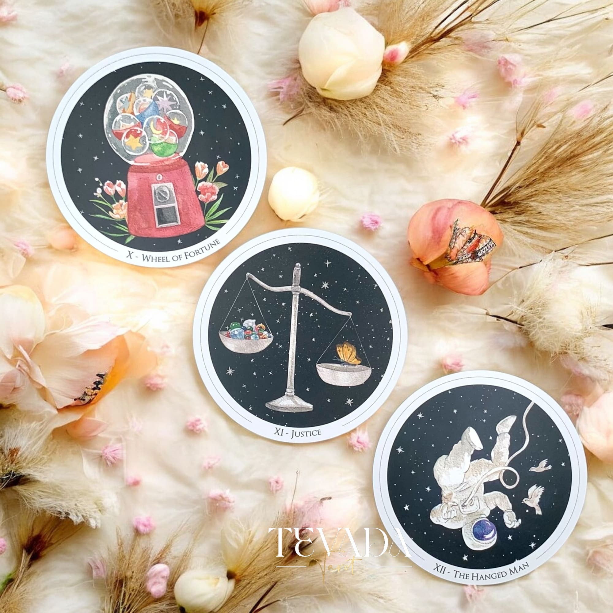 Discover the Gentle Universe Tarot — a 78-card circular deck in soft watercolor art, blending intuition, calm, and cosmic beauty for magical, heartfelt readings.