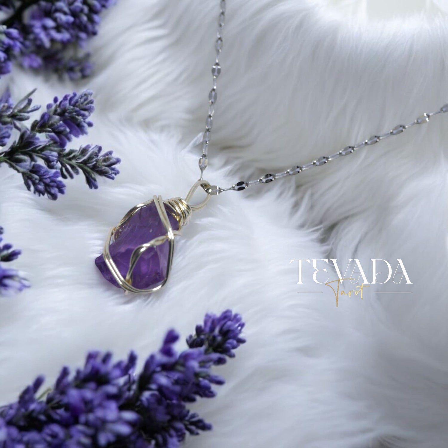 Enhance intuition and spiritual protection with the Amethyst Mystic Crystal Pendant Necklace. This radiant gemstone promotes calmness, psychic awareness, and healing energy, perfect for meditation and Reiki.