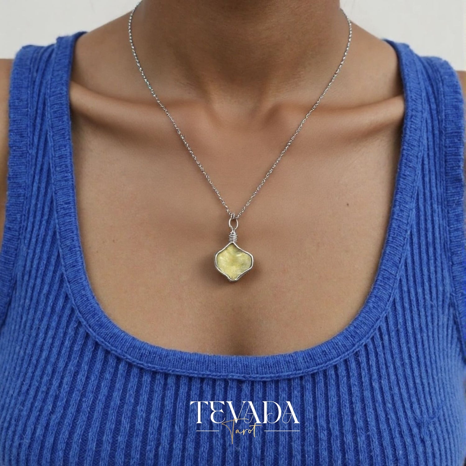 Attract abundance with our Citrine Mystic Crystal Pendant Necklace! Handcrafted for prosperity, confidence, and positive energy, this gold quartz charm is perfect for spiritual healing and manifestation.