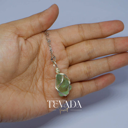 Balance emotions and enhance clarity with the Green Fluorite Mystic Crystal Pendant Necklace. A heart chakra stone for healing, focus, and spiritual protection, perfect for meditation and energy work.