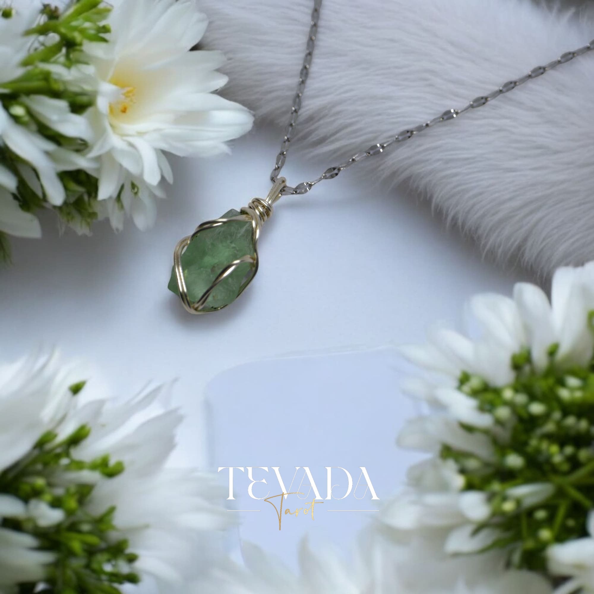 Balance emotions and enhance clarity with the Green Fluorite Mystic Crystal Pendant Necklace. A heart chakra stone for healing, focus, and spiritual protection, perfect for meditation and energy work.