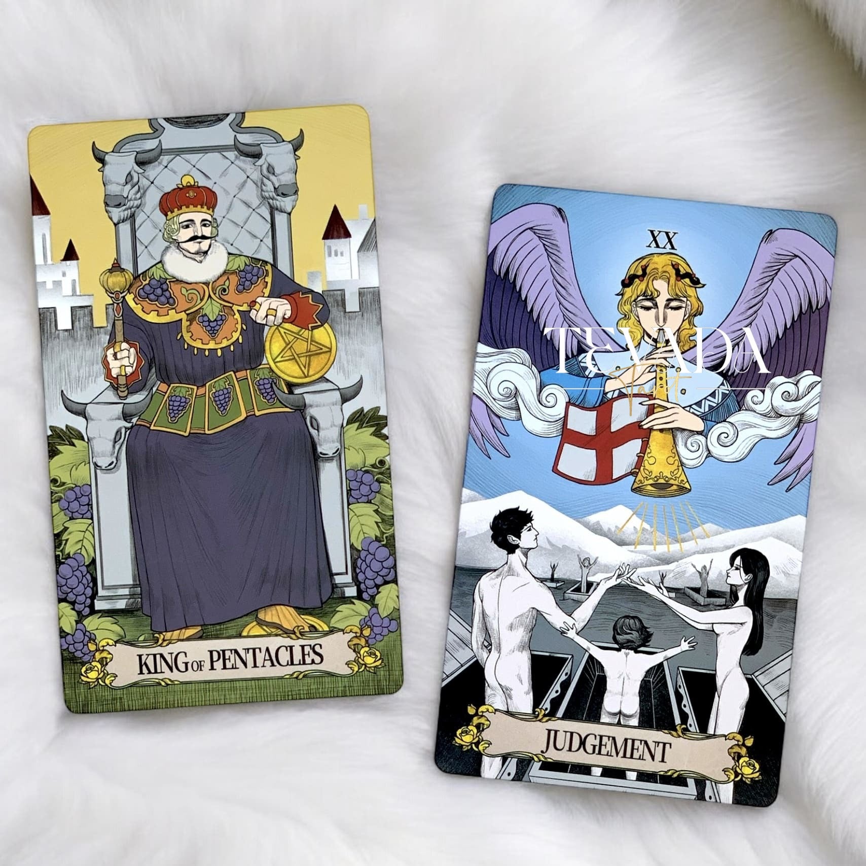 Explore the Secret Mirror Tarot COLORFUL, a 78-card deck blending retro and modern art. Dive into intuitive readings with vibrant, healing energy and uncover deep insights into the human experience.