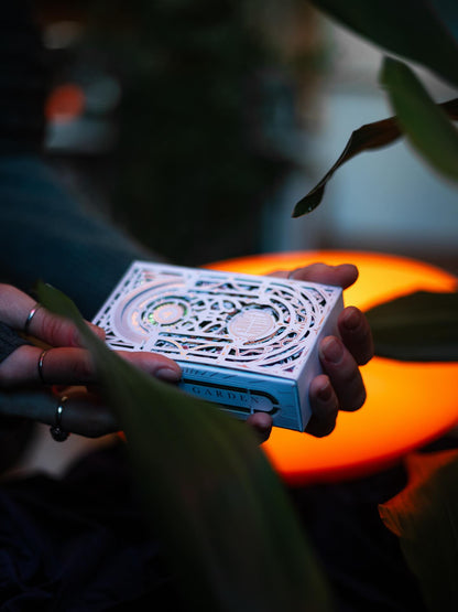 【Disponible en agosto】Tarot del Jardín Eterno