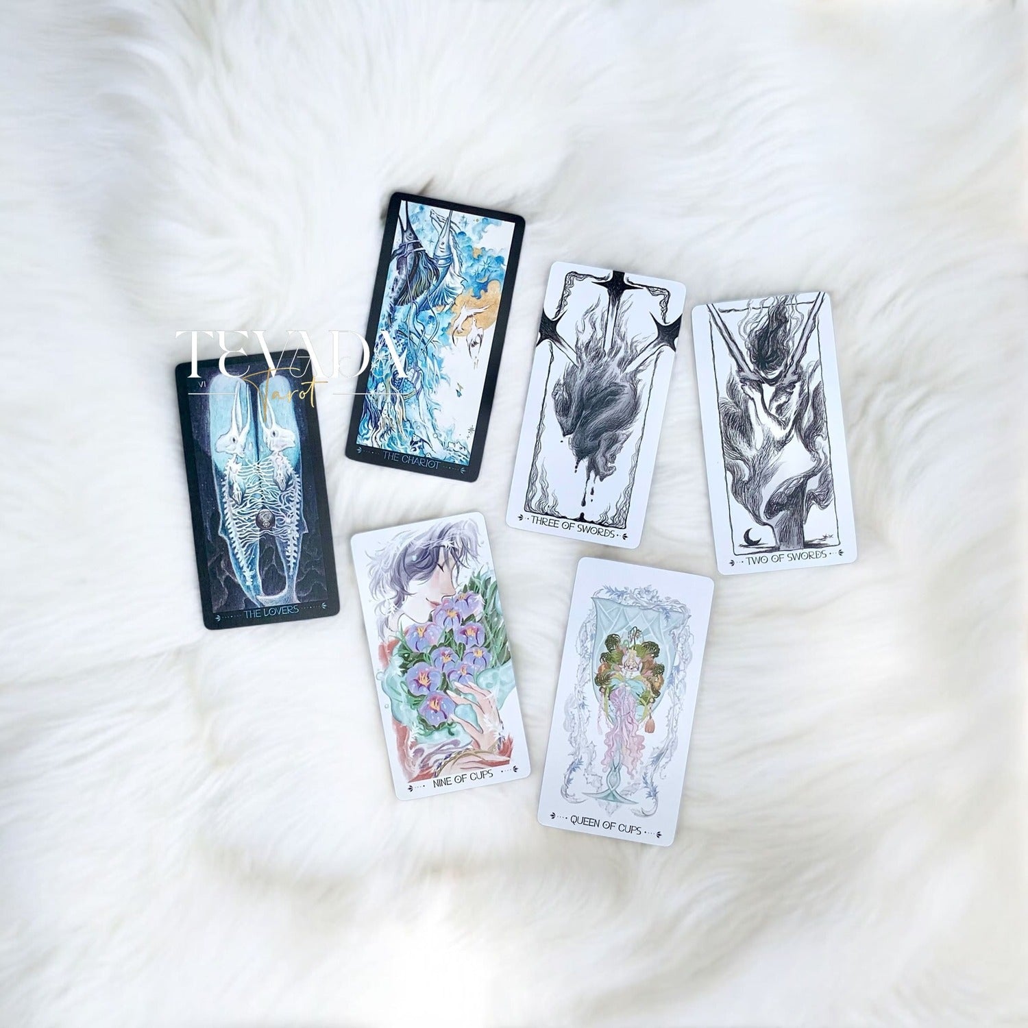 Discover intuitive guidance with the Lighthouse in Fog Tarot Pocket. A magical 78-card deck in black and blue hues, blending ancient legends and dreamlike imagery for profound divination.