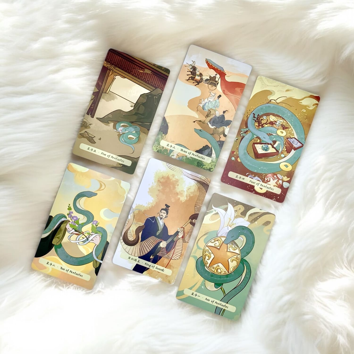 Uncover the wisdom of transformation with the Spiritual Snake Tarot. Featuring stunning Chinese-inspired art, this 78-card deck blends tradition and mysticism to enhance your readings and personal growth.