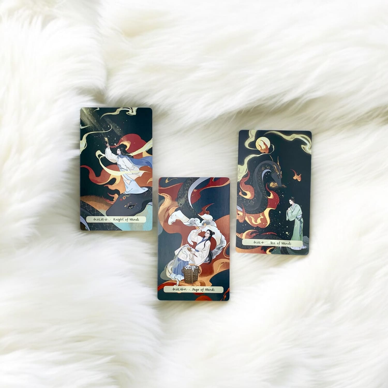 Uncover the wisdom of transformation with the Spiritual Snake Tarot. Featuring stunning Chinese-inspired art, this 78-card deck blends tradition and mysticism to enhance your readings and personal growth.