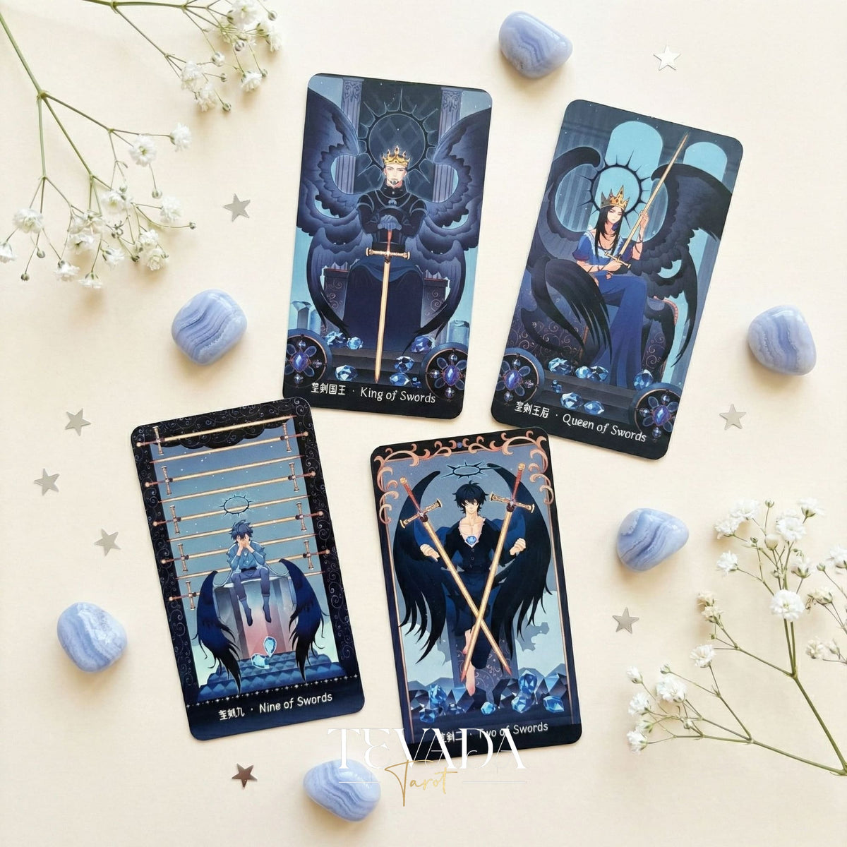 Dreamy Wings Tarot Deck, caprichosas cartas de tarot independientes de dibujos animados para un trabajo suave con las sombras y una autorreflexión curativa.