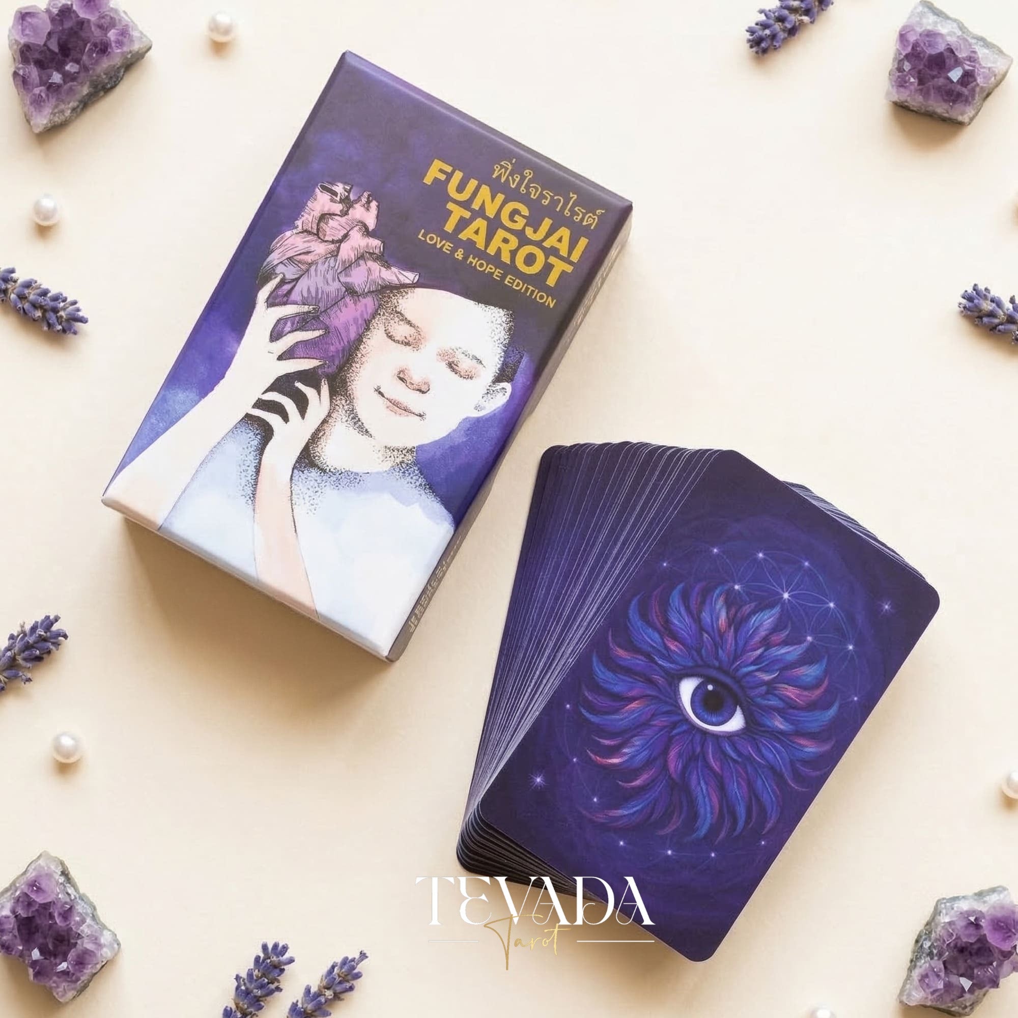 Fungjai Tarot Love &amp; Hope 編集版は、感情的な癒しとセルフケアのためのビンテージ漫画アートをフィーチャーしています。