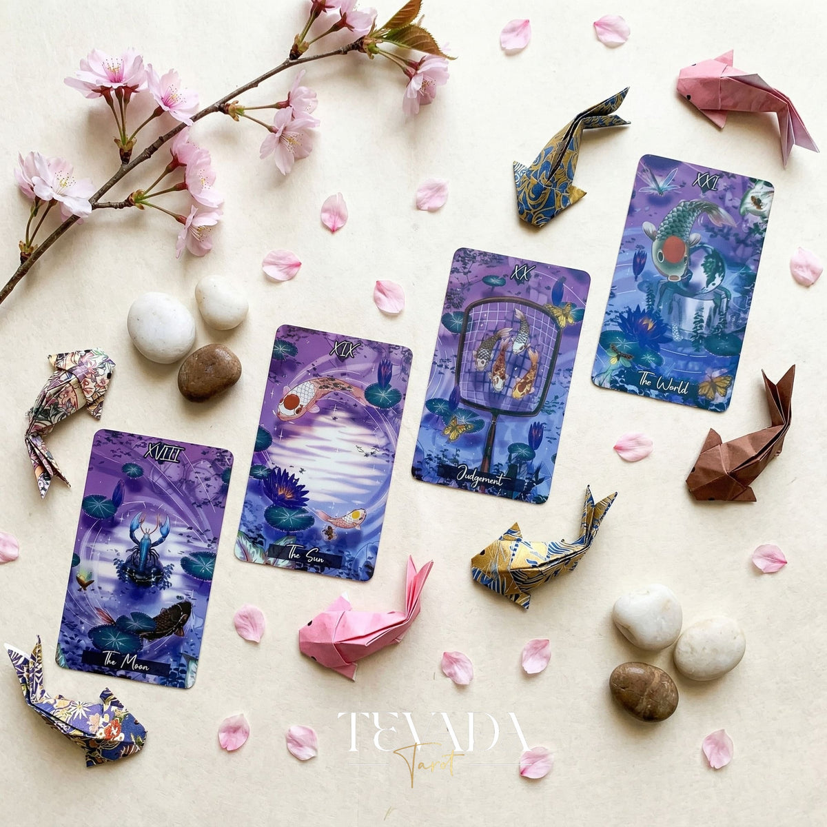 Nishikigoi Tarot caprichoso japonés koi Indie Tarot Deck para el ritual diario y la autorreflexión profunda.