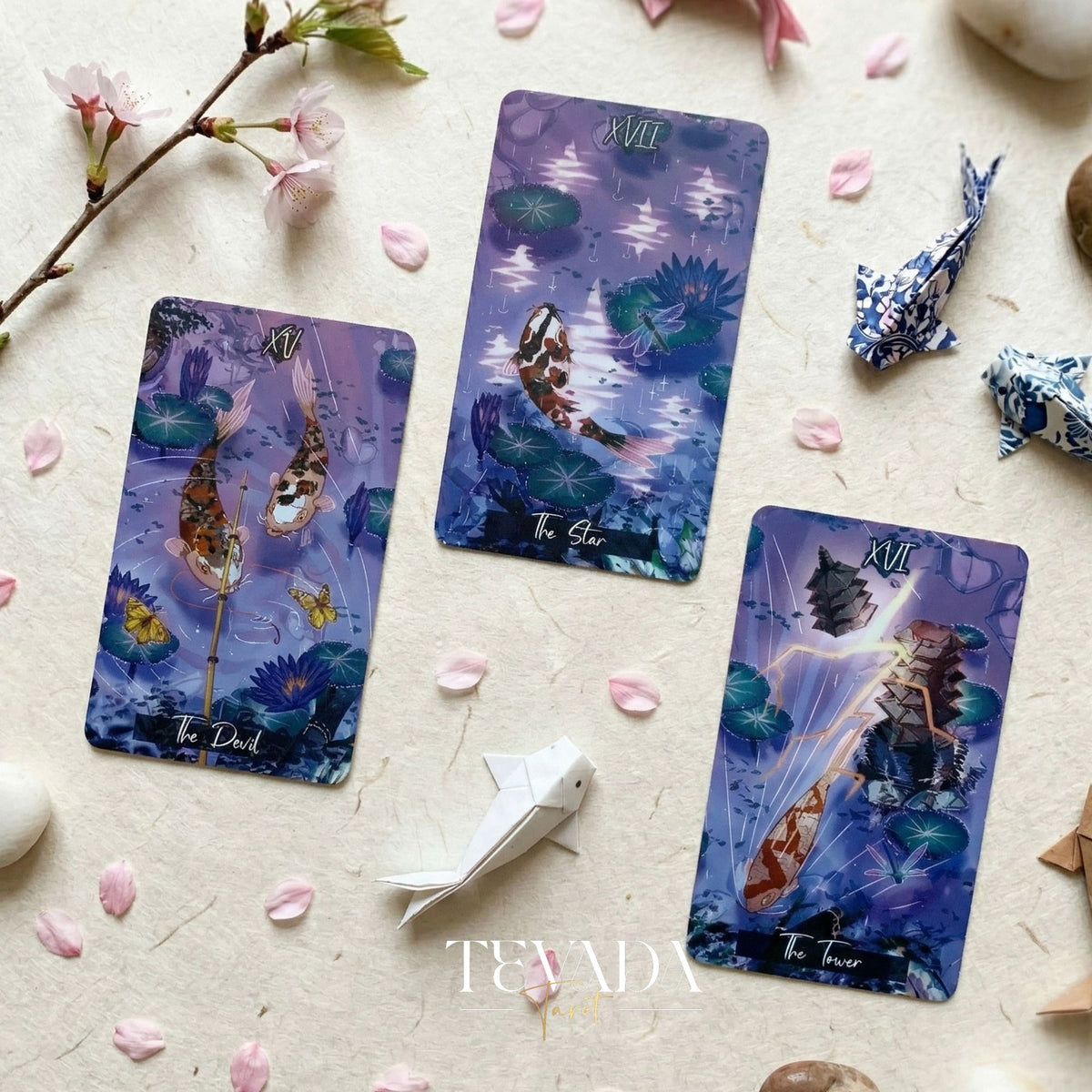 Nishikigoi Tarot caprichoso japonés koi Indie Tarot Deck para el ritual diario y la autorreflexión profunda.