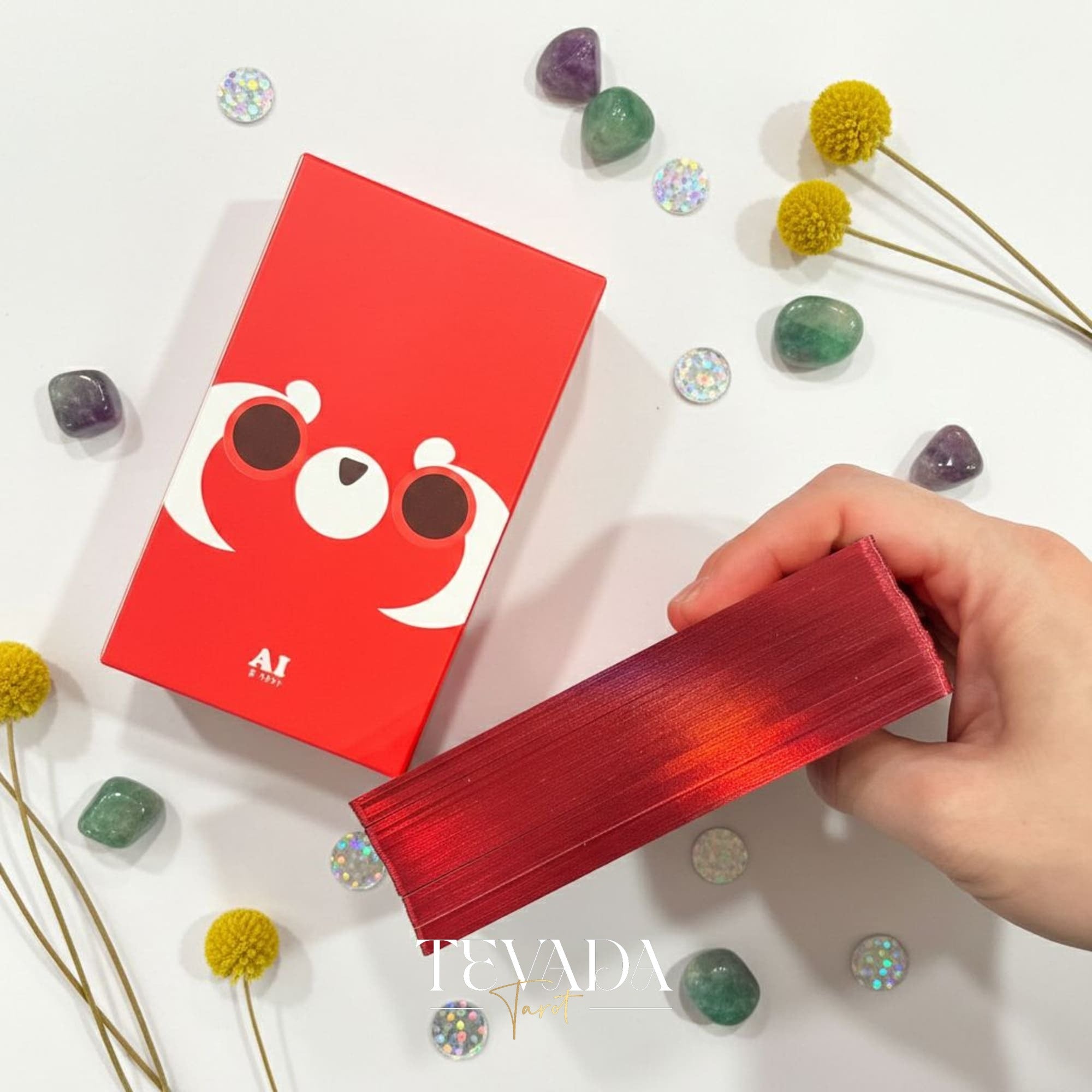 Le jeu de tarot indépendant de dessin animé mignon Red Panda Tarot avec des bords en feuille rouge pour la divination des débutants et le rituel quotidien.