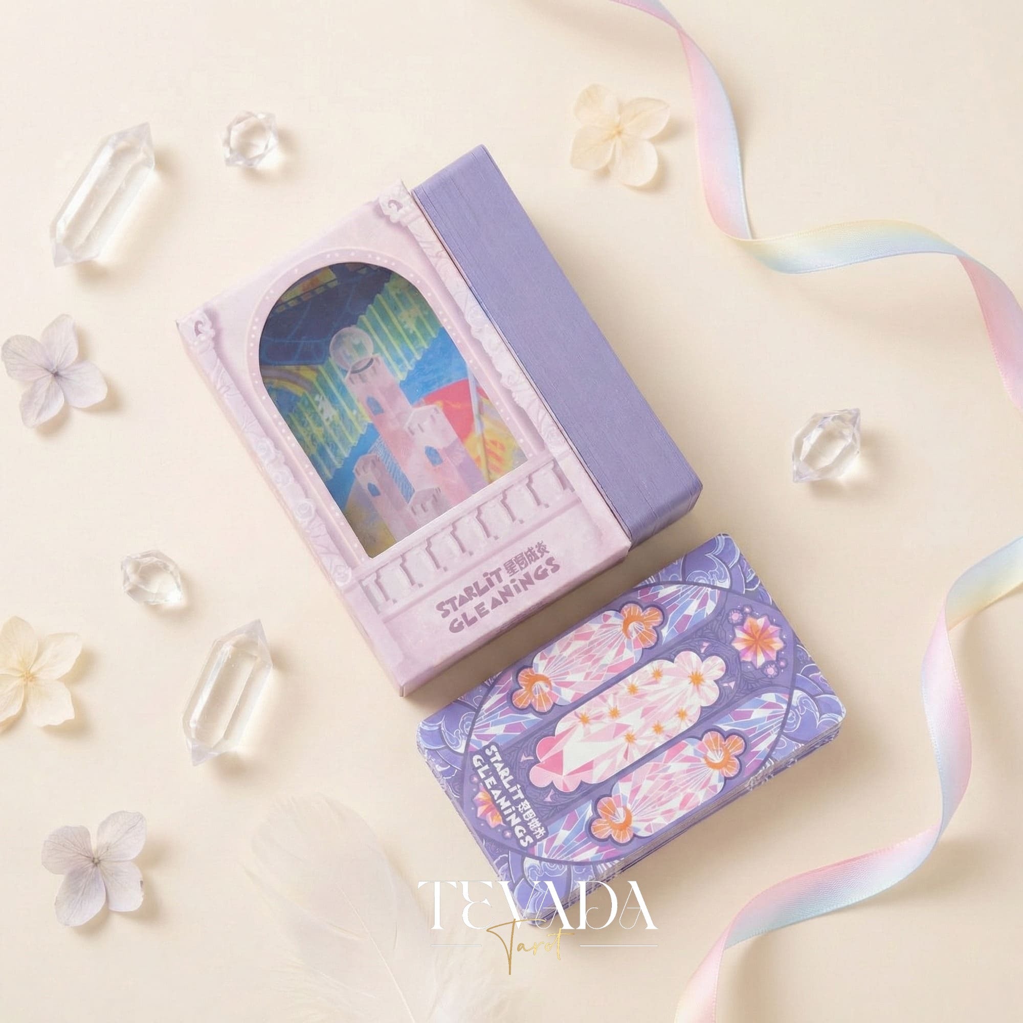 Starlit Gleanings Tarot avec de jolies aquarelles de style anime pour une divination intuitive et des conseils de guérison.