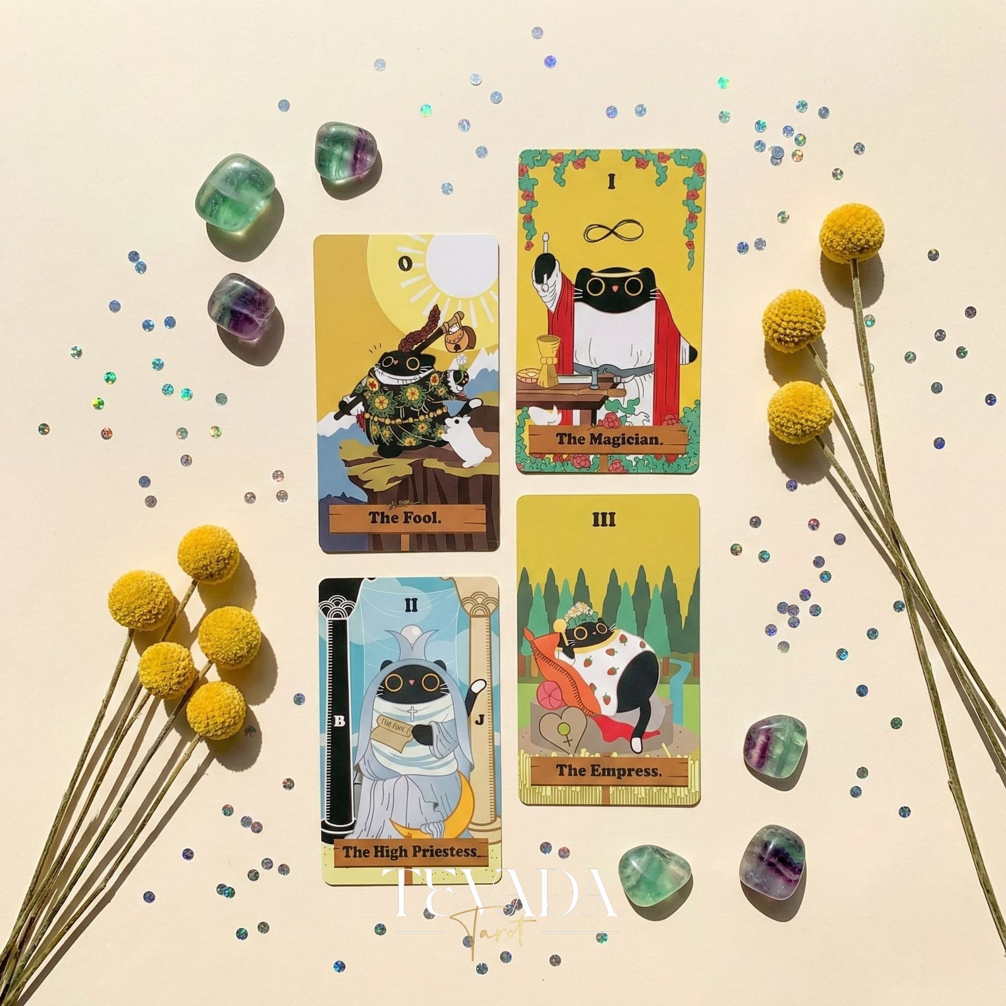 Yin Universe Tarot mignon chat noir Indie Tarot Deck avec bords holographiques noirs pour la divination débutant et le rituel quotidien.